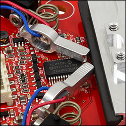The Tips of the Motors Contacting the Edge of the Linear Stage