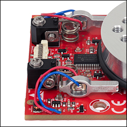 The Tips of the Motors Contacting the Edge of the Rotation Stage