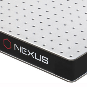 B3048FN - Nexusブレッドボード、30in x 48in x 2.4in、SUS304L非磁性スチール製、1/4in-20取付け穴(インチ規格)　