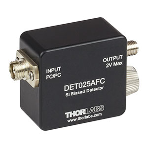 DET025AFC - 2 GHz Si FC/PC-Coupled Photodetector, 400 - 1100 nm, 8-32 Tap