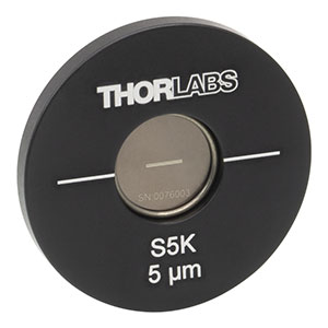 S5K - Ø25.4 mm(Ø1インチ)マウント付き光学スリット、スリット幅5 ± 1 µm、スリット長3 mm