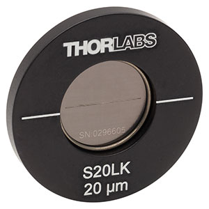 S20LK - Ø25.4 mm(Ø1インチ)マウント付き光学スリット、スリット幅20 ± 2 µm、スリット長10 mm